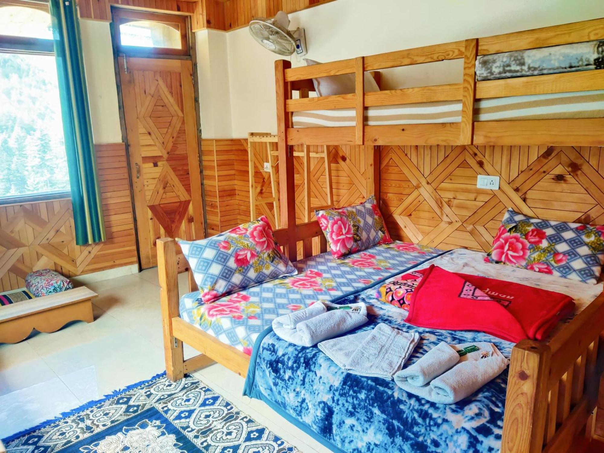 Chalo Chhalal Hotel & Cafe Касоль Екстер'єр фото